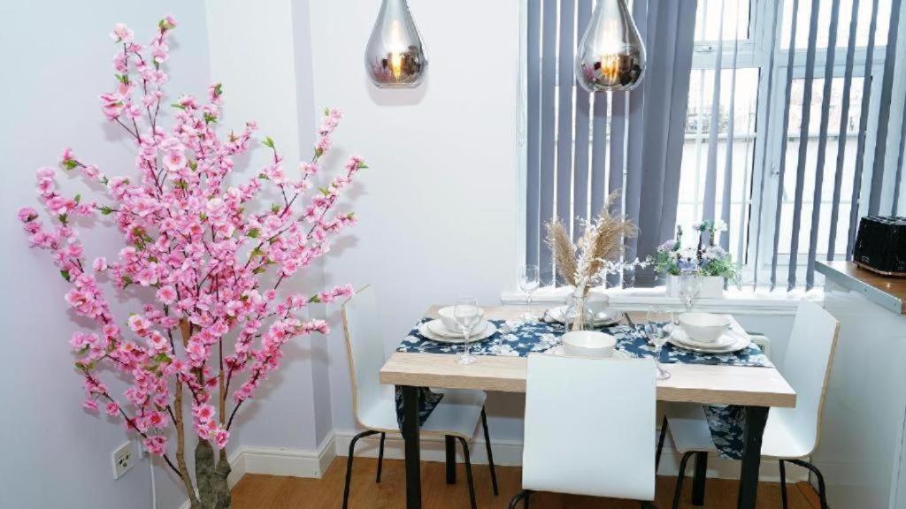 Beautiful Apartment In Sussex Gardens Лондон Екстериор снимка