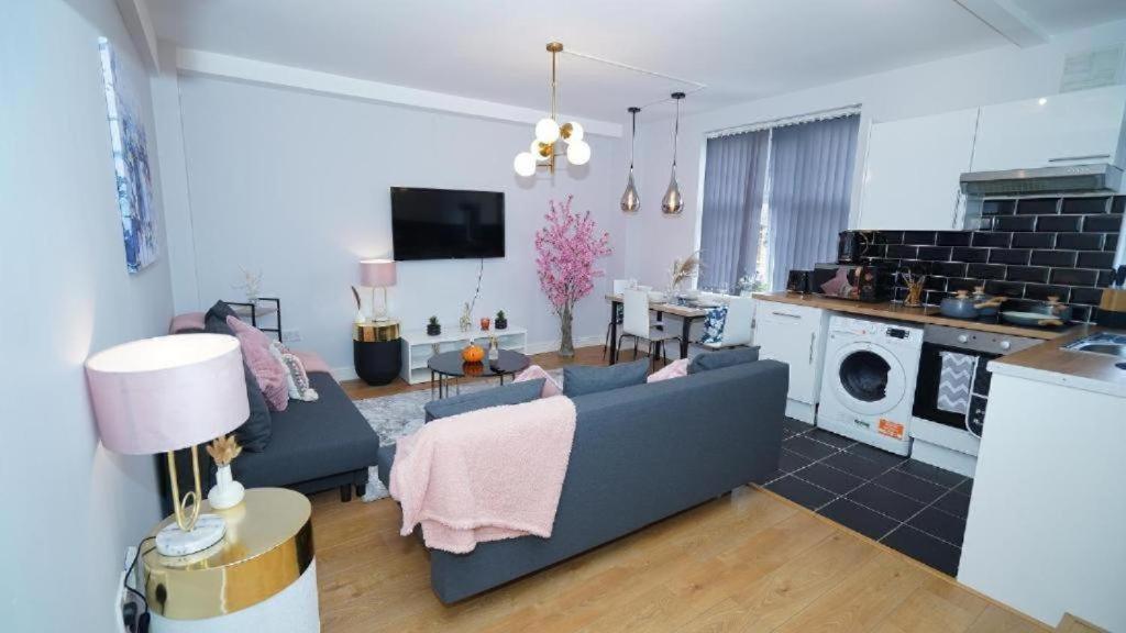 Beautiful Apartment In Sussex Gardens Лондон Екстериор снимка
